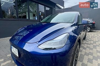 Позашляховик / Кросовер Tesla Model Y 2022 в Сторожинці