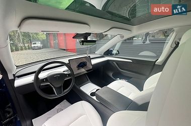 Позашляховик / Кросовер Tesla Model Y 2022 в Сторожинці