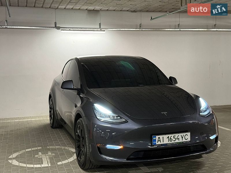 Позашляховик / Кросовер Tesla Model Y 2020 в Києві
