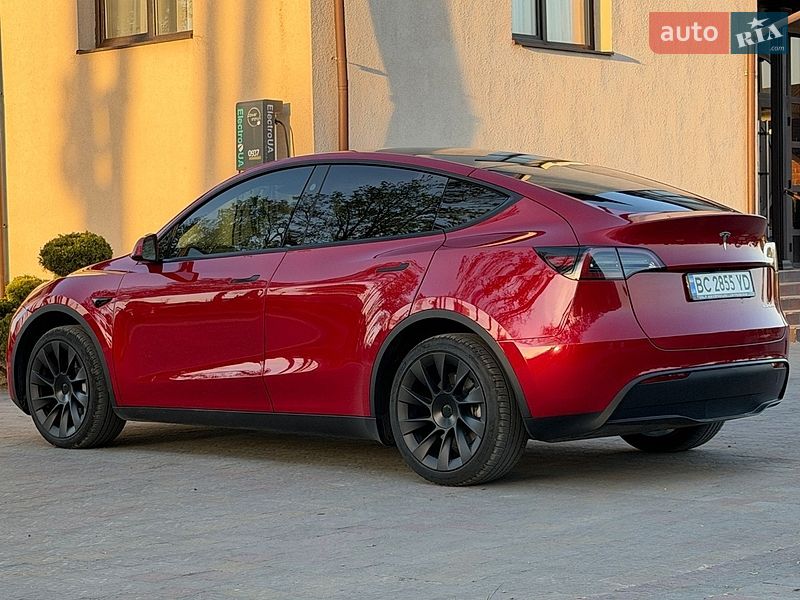 Внедорожник / Кроссовер Tesla Model Y 2023 в Стрые