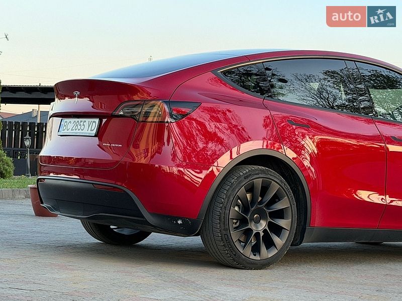 Внедорожник / Кроссовер Tesla Model Y 2023 в Стрые