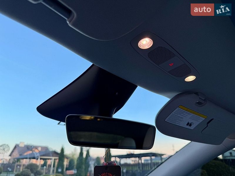 Внедорожник / Кроссовер Tesla Model Y 2023 в Стрые