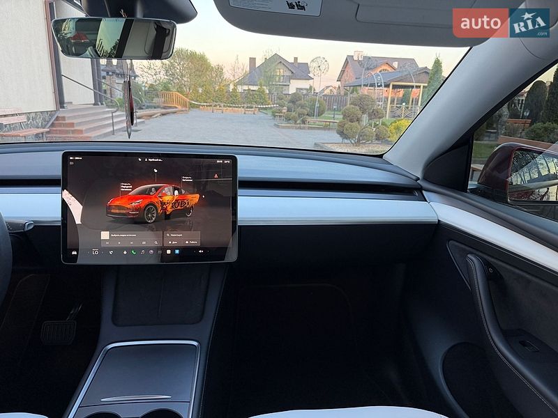 Внедорожник / Кроссовер Tesla Model Y 2023 в Стрые