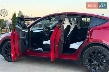 Внедорожник / Кроссовер Tesla Model Y 2023 в Стрые
