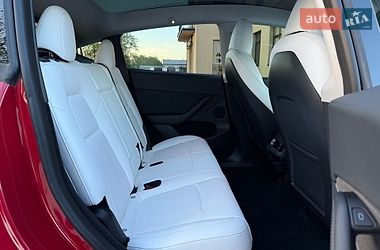 Внедорожник / Кроссовер Tesla Model Y 2023 в Стрые