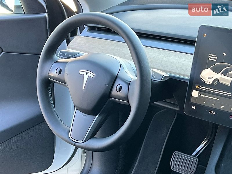 Позашляховик / Кросовер Tesla Model Y 2021 в Луцьку