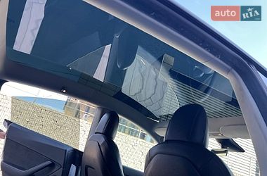 Позашляховик / Кросовер Tesla Model Y 2021 в Луцьку