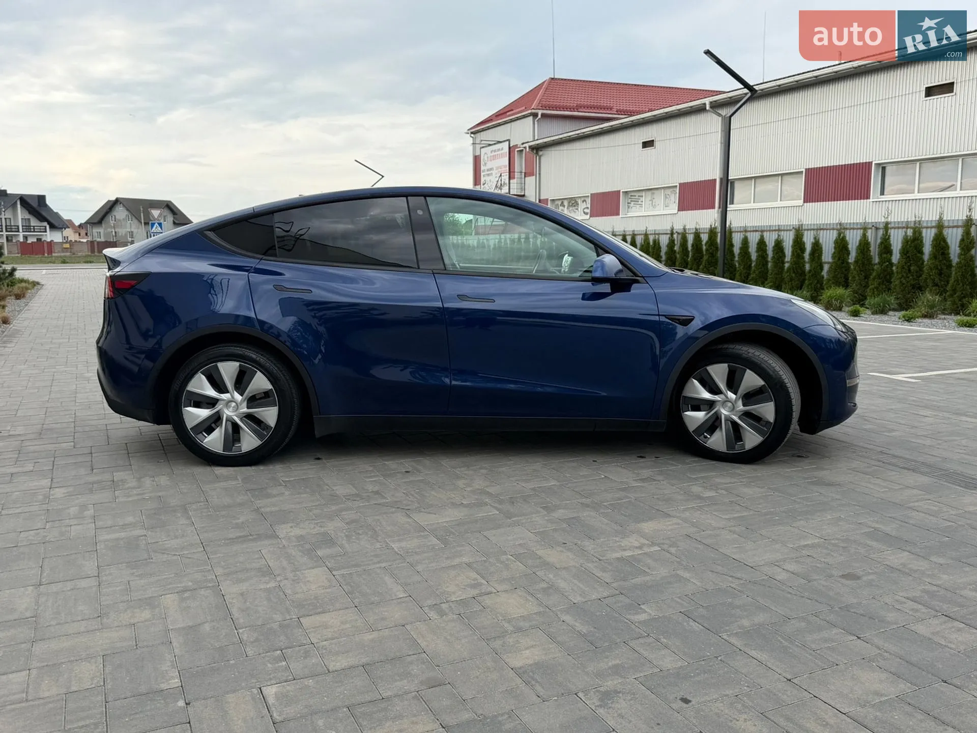 2021 Tesla Model Y - мініатюра 3