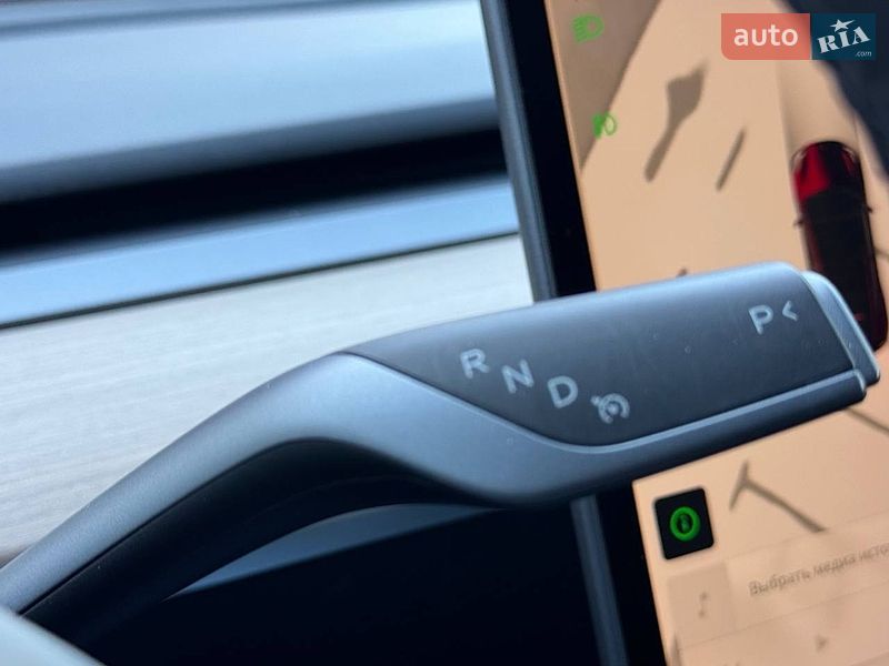 Позашляховик / Кросовер Tesla Model Y 2023 в Києві