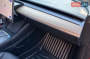 Позашляховик / Кросовер Tesla Model Y 2023 в Харкові