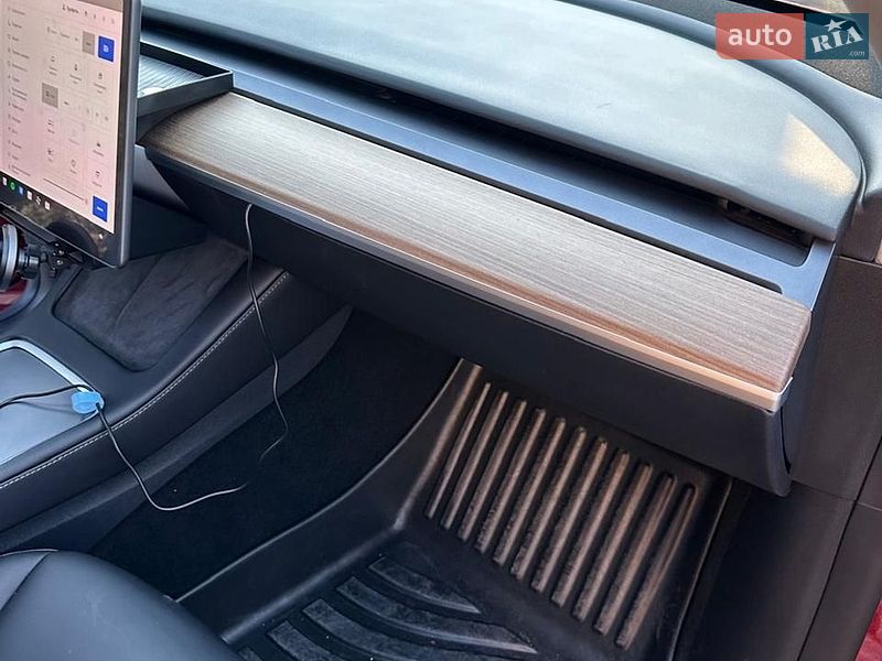 Позашляховик / Кросовер Tesla Model Y 2023 в Харкові