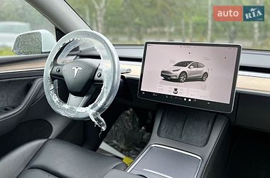 Внедорожник / Кроссовер Tesla Model Y 2023 в Львове