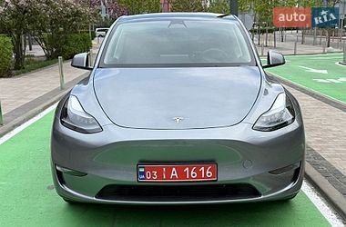 Позашляховик / Кросовер Tesla Model Y 2024 в Києві