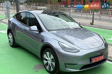 Позашляховик / Кросовер Tesla Model Y 2024 в Києві