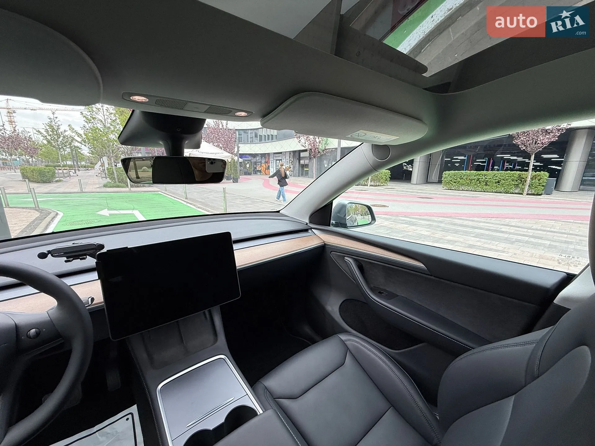 2024 Tesla Model Y - мініатюра 37
