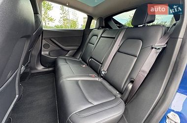 Внедорожник / Кроссовер Tesla Model Y 2021 в Киеве