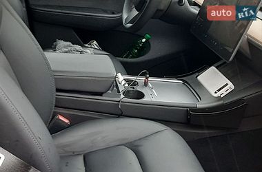 Внедорожник / Кроссовер Tesla Model Y 2023 в Чернигове