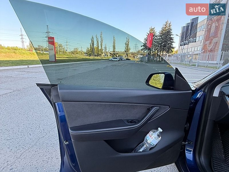 Внедорожник / Кроссовер Tesla Model Y 2021 в Харькове