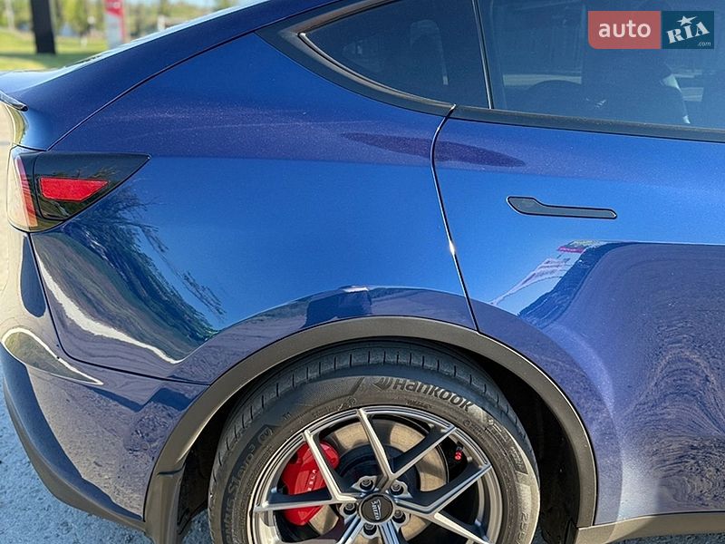Внедорожник / Кроссовер Tesla Model Y 2021 в Харькове