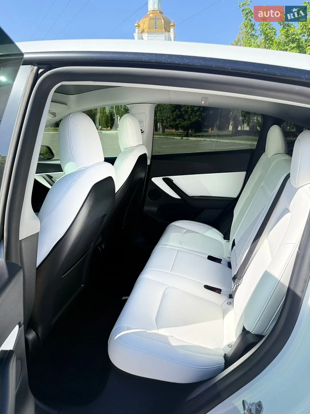 2022 Tesla Model Y - мініатюра 3