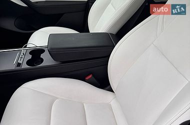 Внедорожник / Кроссовер Tesla Model Y 2021 в Львове