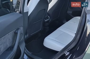 Позашляховик / Кросовер Tesla Model Y 2024 в Дніпрі