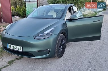 Позашляховик / Кросовер Tesla Model Y 2024 в Дніпрі