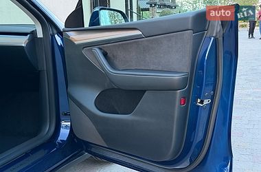 Внедорожник / Кроссовер Tesla Model Y 2024 в Стрые