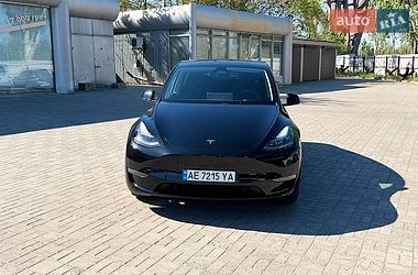 Позашляховик / Кросовер Tesla Model Y 2024 в Дніпрі