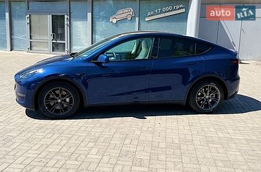 Позашляховик / Кросовер Tesla Model Y 2024 в Дніпрі фото 12 Позашляховик / Кросовер Tesla Model Y 2024 в Дніпрі