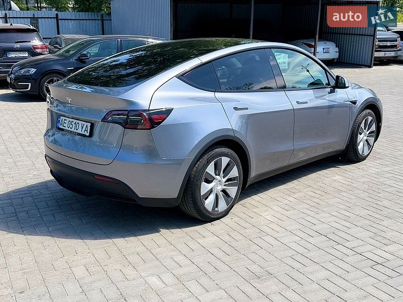 Внедорожник / Кроссовер Tesla Model Y 2023 в Днепре