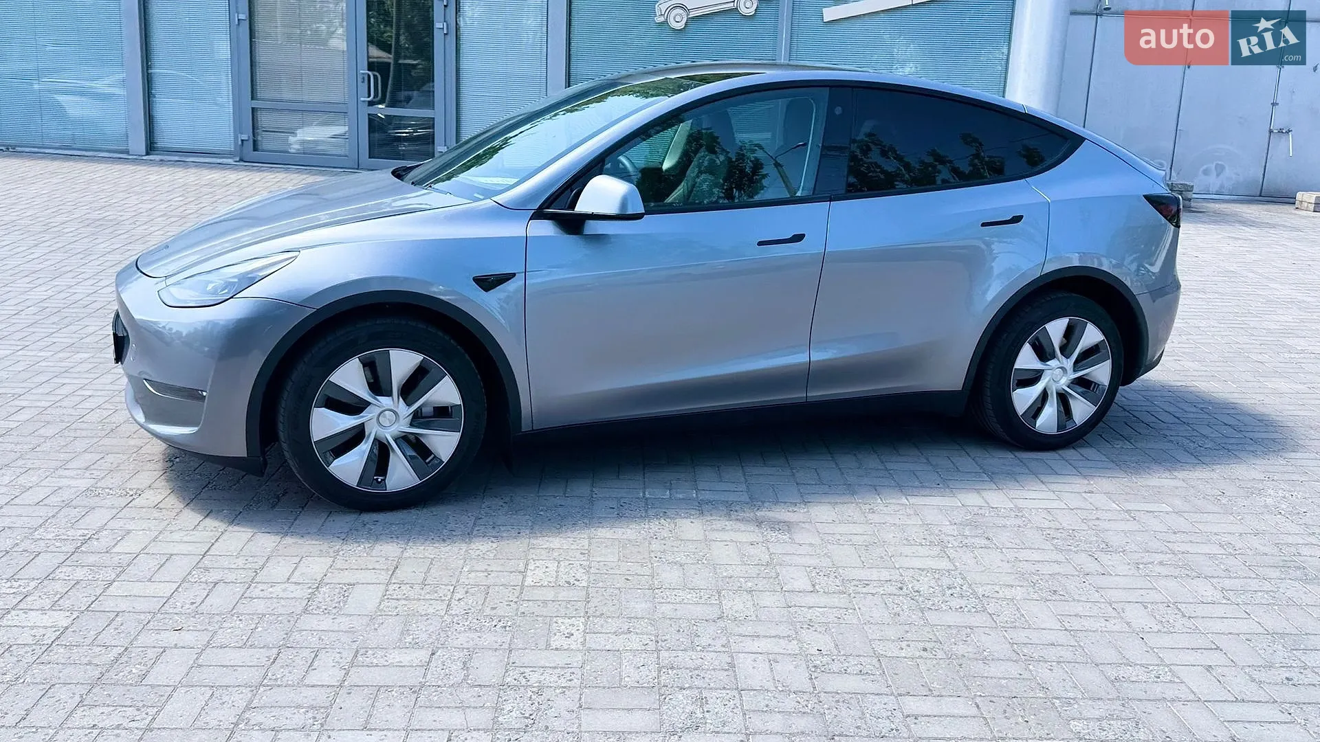 2023 Tesla Model Y - мініатюра 35