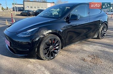 Позашляховик / Кросовер Tesla Model Y 2024 в Рівному