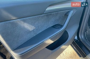Позашляховик / Кросовер Tesla Model Y 2024 в Рівному