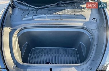 Позашляховик / Кросовер Tesla Model Y 2024 в Рівному