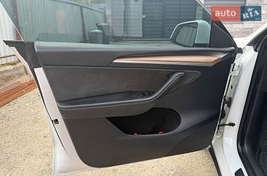 Позашляховик / Кросовер Tesla Model Y 2023 в Лісниках