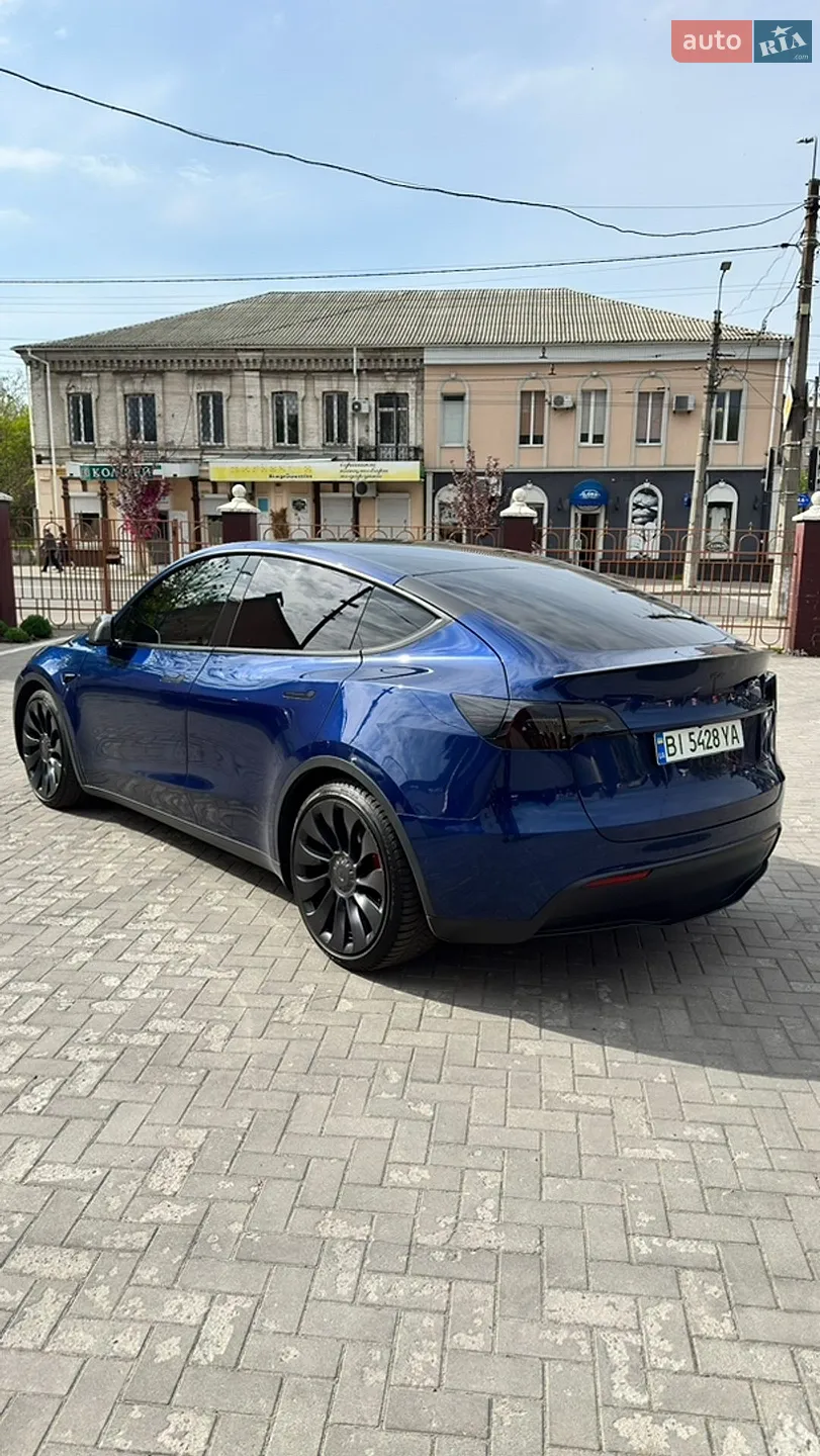 2022 Tesla Model Y - мініатюра 3