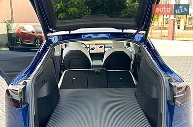 Внедорожник / Кроссовер Tesla Model Y 2022 в Кременчуге