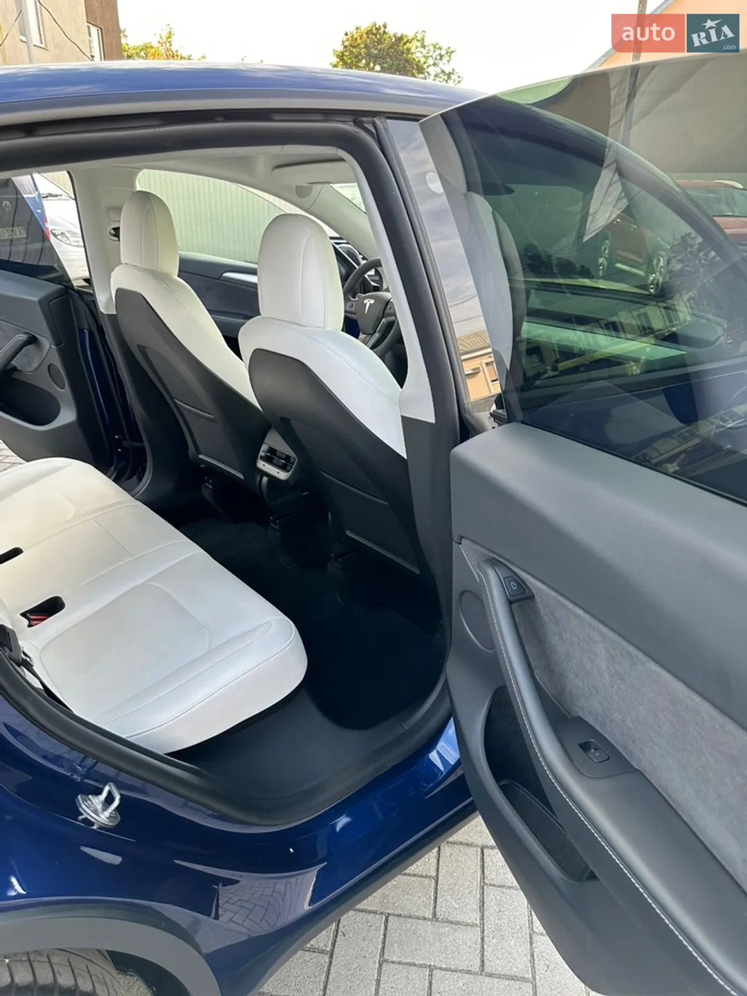 2022 Tesla Model Y - мініатюра 17