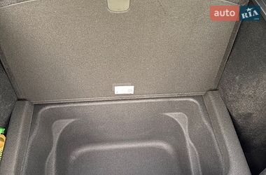 Внедорожник / Кроссовер Tesla Model Y 2024 в Киеве