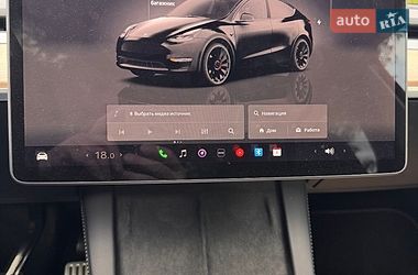 Внедорожник / Кроссовер Tesla Model Y 2024 в Киеве