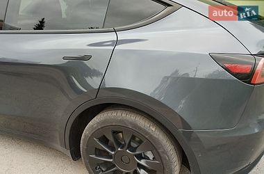 Внедорожник / Кроссовер Tesla Model Y 2021 в Ровно