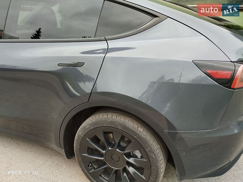 Внедорожник / Кроссовер Tesla Model Y 2021 в Ровно
