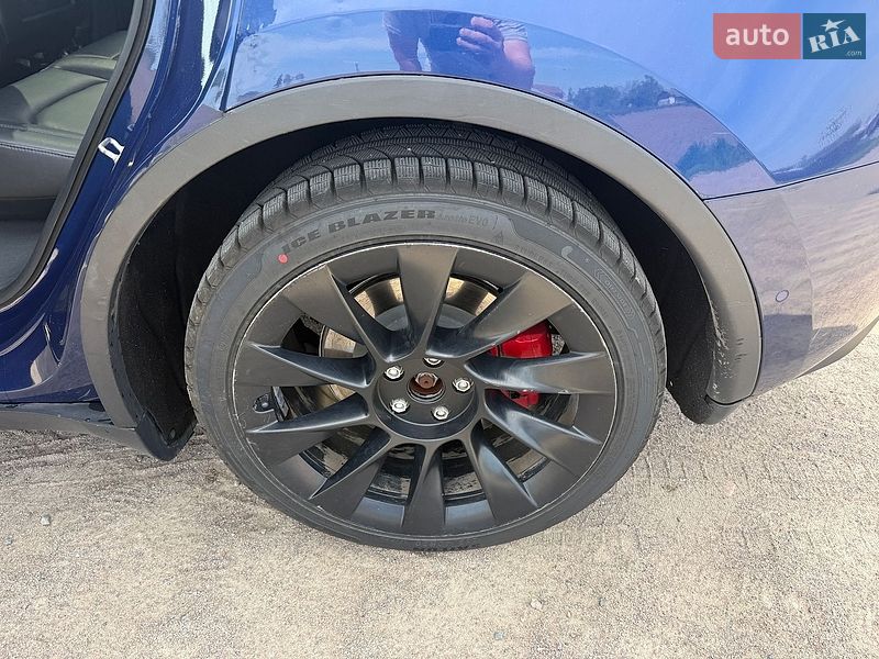 Внедорожник / Кроссовер Tesla Model Y 2020 в Фастове