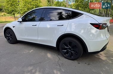 Внедорожник / Кроссовер Tesla Model Y 2025 в Киеве