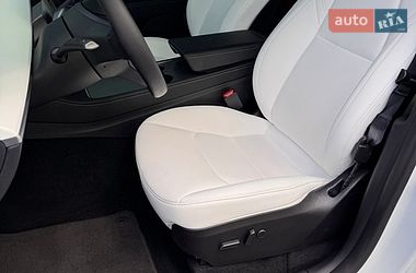 Внедорожник / Кроссовер Tesla Model Y 2025 в Киеве