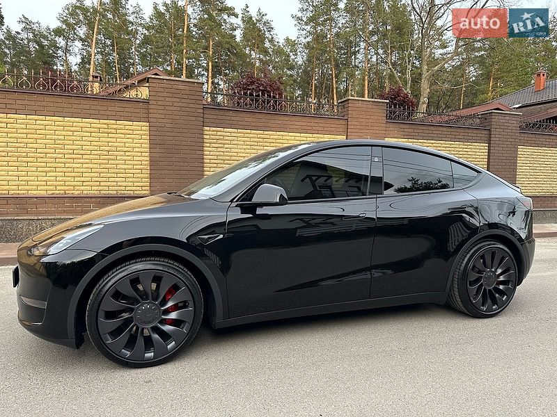 Внедорожник / Кроссовер Tesla Model Y 2024 в Киеве фото 9 Внедорожник / Кроссовер Tesla Model Y 2024 в Киеве