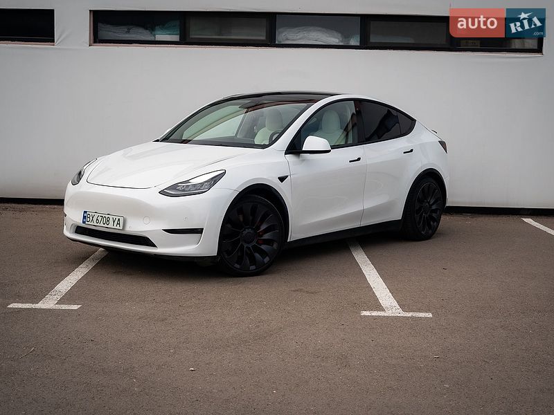 Tesla Model Y 2020