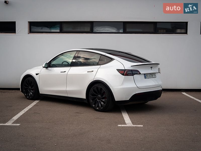 Позашляховик / Кросовер Tesla Model Y 2020 в Хмельницькому