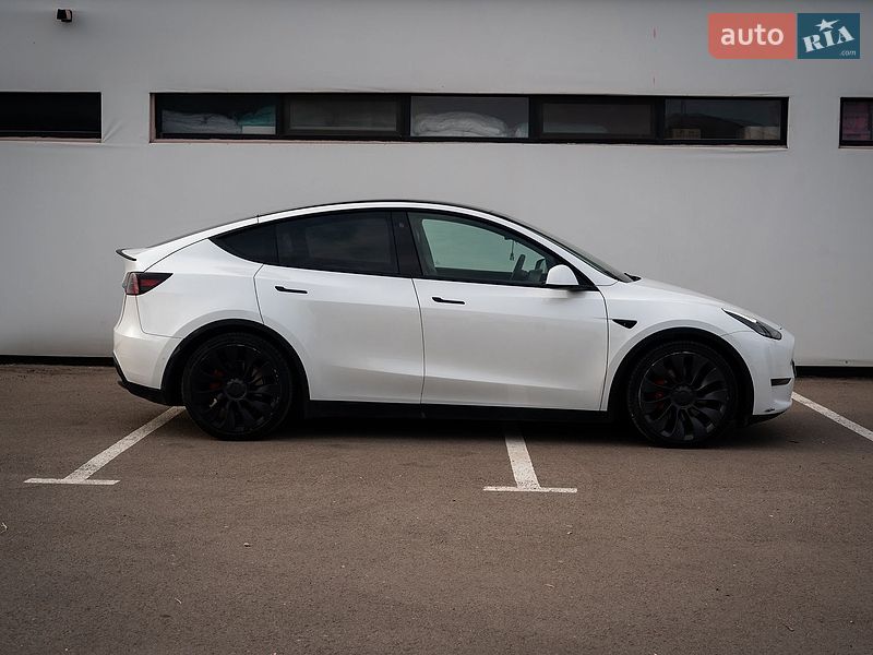 Внедорожник / Кроссовер Tesla Model Y 2020 в Хмельницком